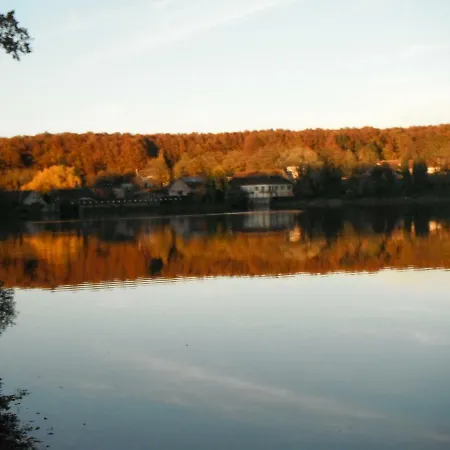 Maison De L'etang Lejlighed Troncais