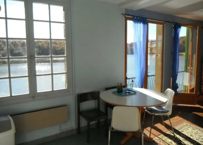 Maison De L'etang Troncais